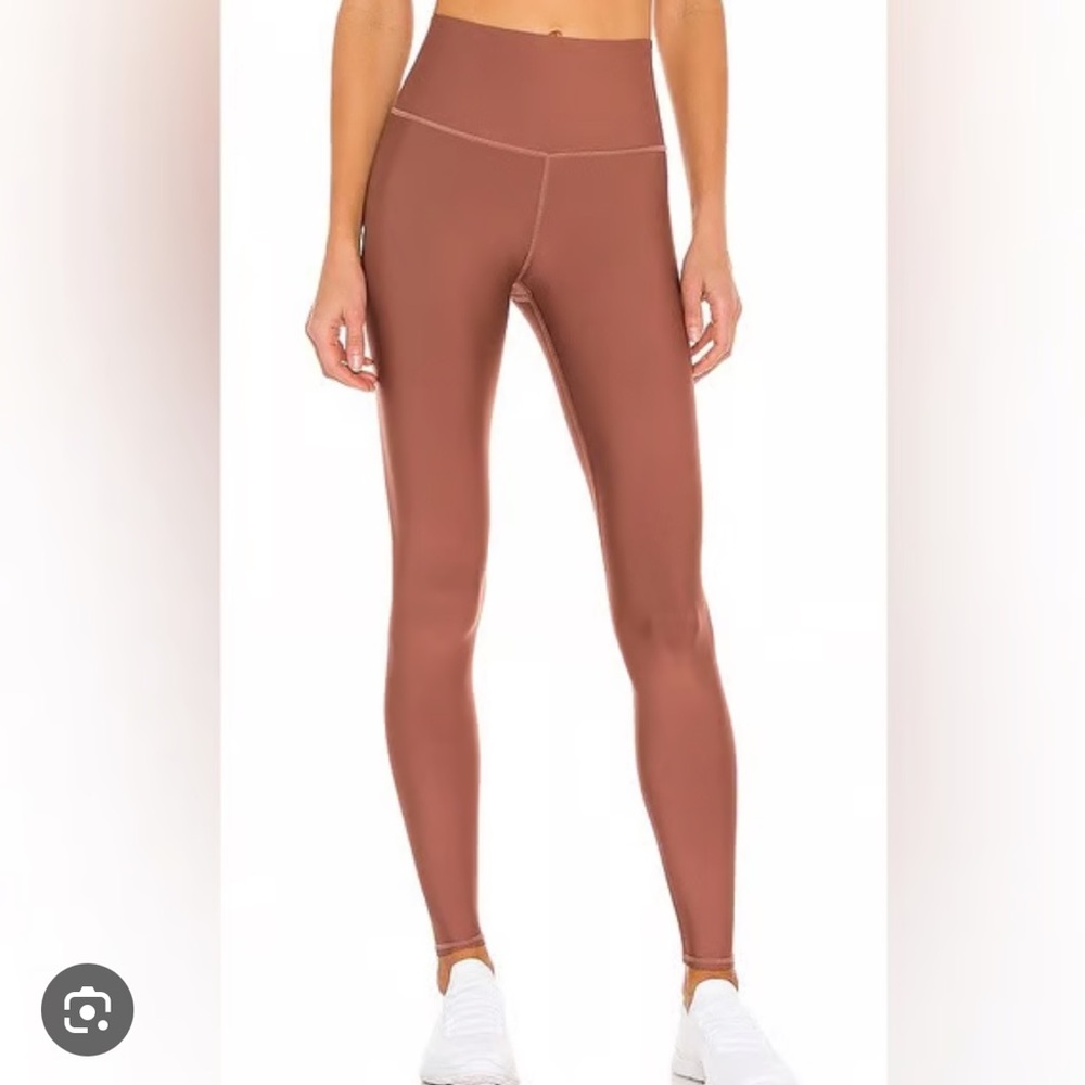 Alo High Waist Airlift Leggings Full Length (28”) - Picture 4 of 8